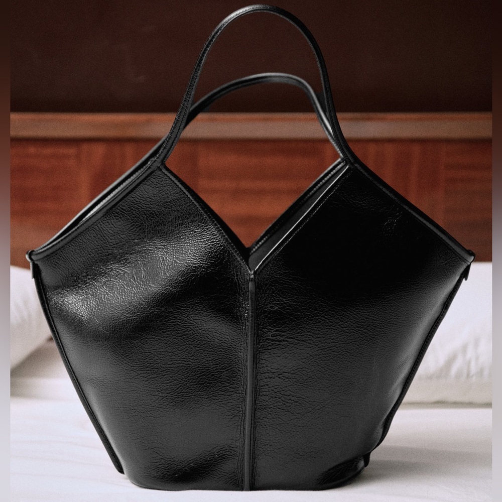 NWT Hereu Calella distressed leather tote
